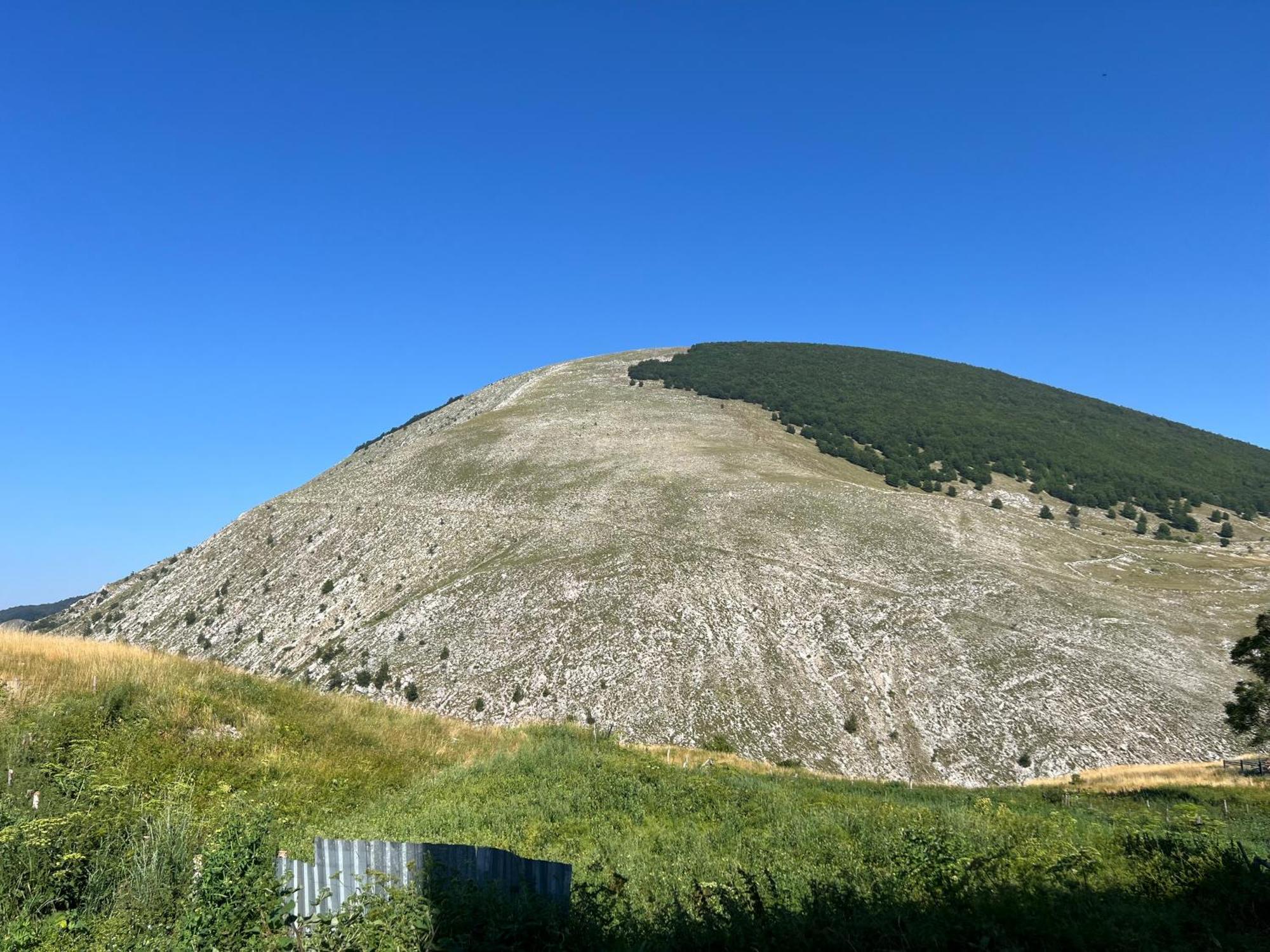 Kod Kapetana Tea Panzió Gornji Lukomir Kültér fotó
