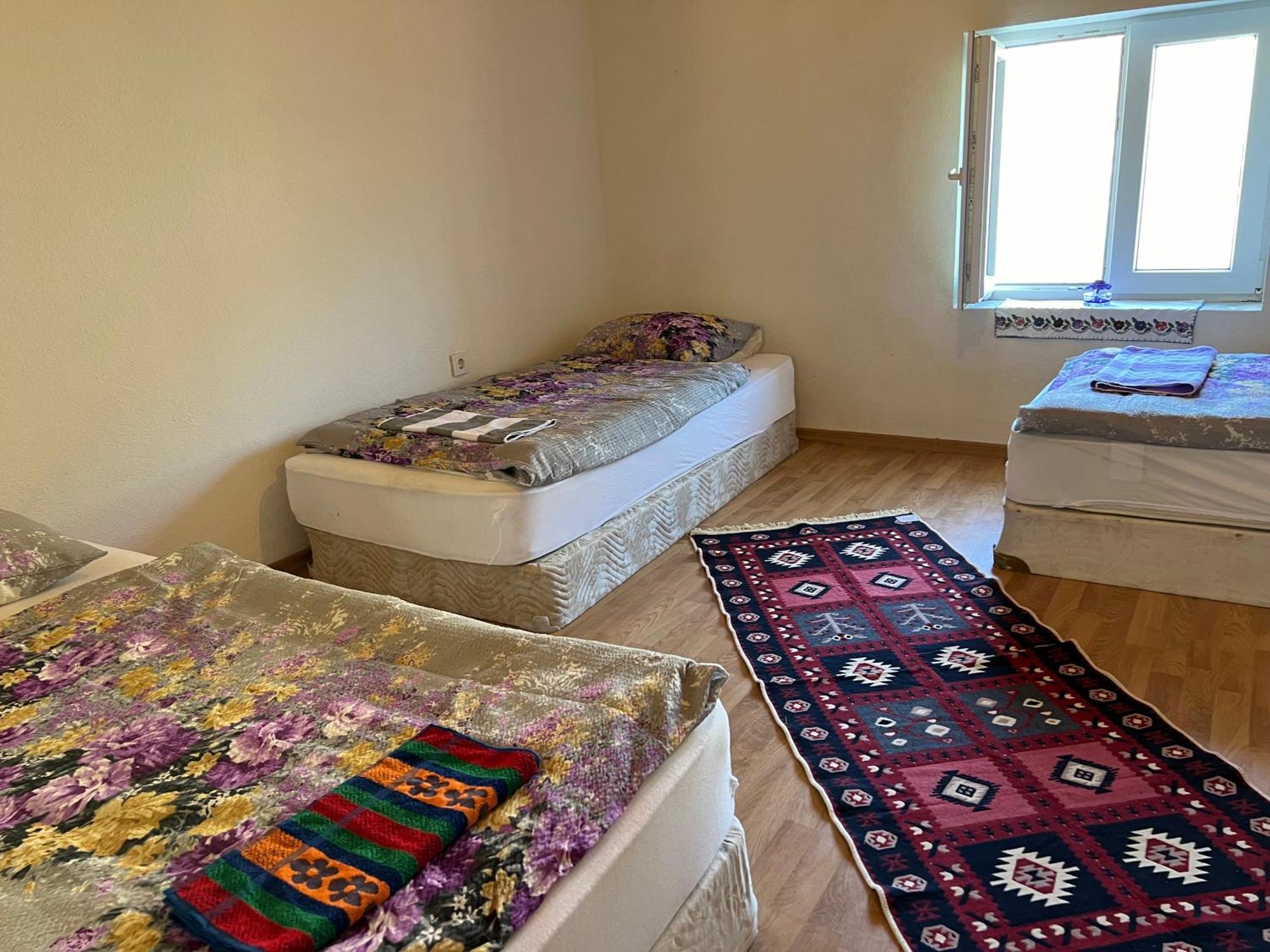 Kod Kapetana Tea Panzió Gornji Lukomir Kültér fotó
