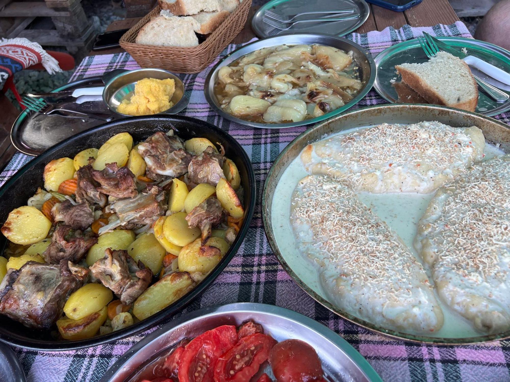 Kod Kapetana Tea Panzió Gornji Lukomir Kültér fotó